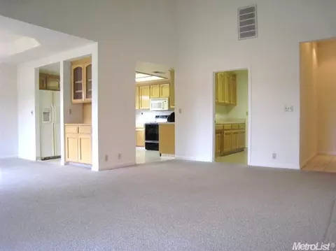 2436 Mountain Ridge Dr, Modesto, CA 95351 photo 4
