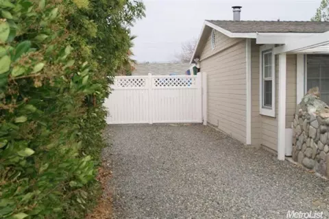 9461 Erwin Ave, Orangevale, CA 95662 photo 3