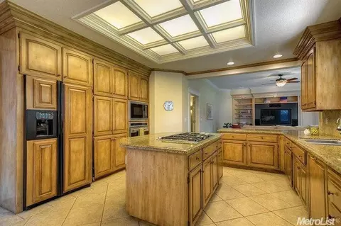 352 Sandpiper Dr, Davis, CA 95616 photo 9