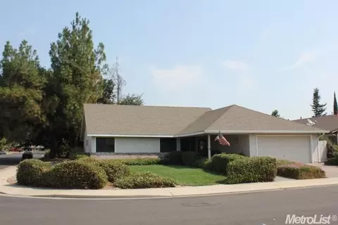 707 Meadow Way, Manteca, CA 95336 photo 1