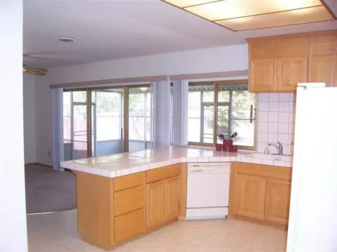 624 Rutledge Dr, Lodi, CA 95242 photo 3