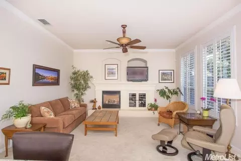 711 Hunter Pl, Folsom, CA 95630 photo 4