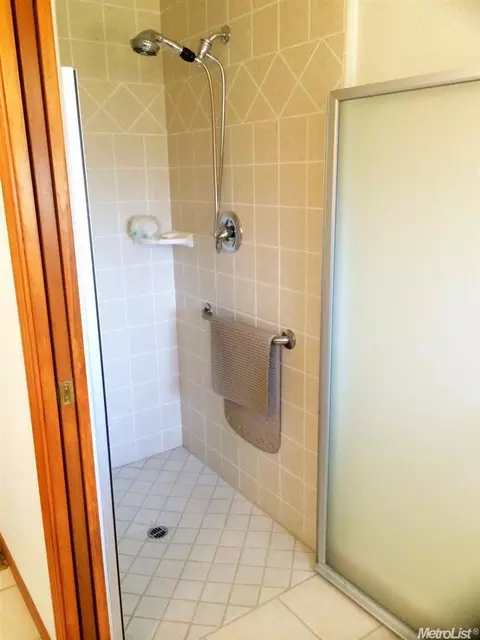 635 Meredith Ave, Gustine, CA 95322 photo 17