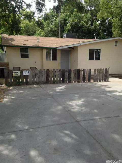 117 Spruce St, Modesto, CA 95351 photo 5