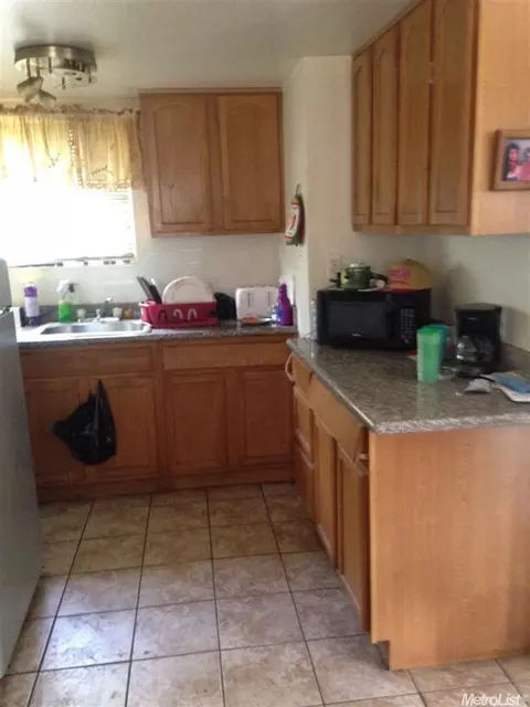 117 Spruce St, Modesto, CA 95351 photo 7