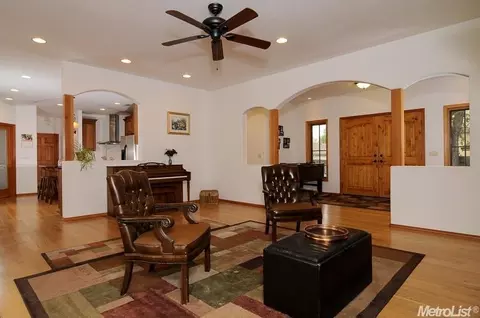 3136 Garfield Ave, Carmichael, CA 95608 photo 5