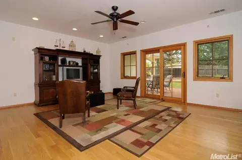 3136 Garfield Ave, Carmichael, CA 95608 photo 6