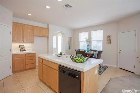 262 Diego Ln, Tracy, CA 95377 photo 10
