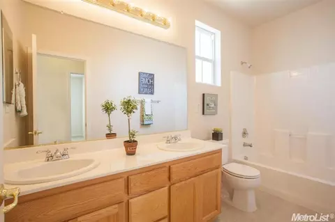 262 Diego Ln, Tracy, CA 95377 photo 16