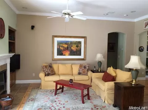 2408 Turning Leaf Ct, Modesto, CA 95355 photo 4