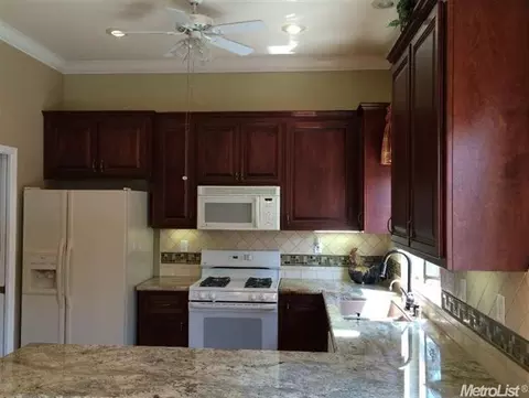 2408 Turning Leaf Ct, Modesto, CA 95355 photo 6