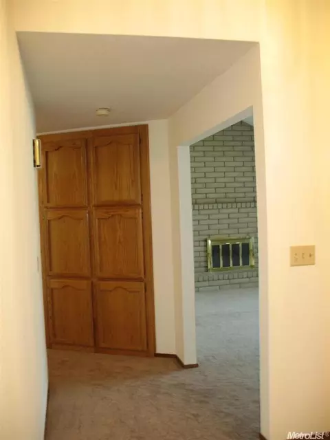 1300 Edwin Ct, Modesto, CA 95355 photo 11