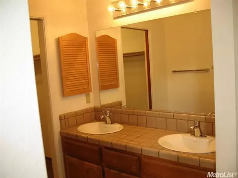 1300 Edwin Ct, Modesto, CA 95355 photo 14
