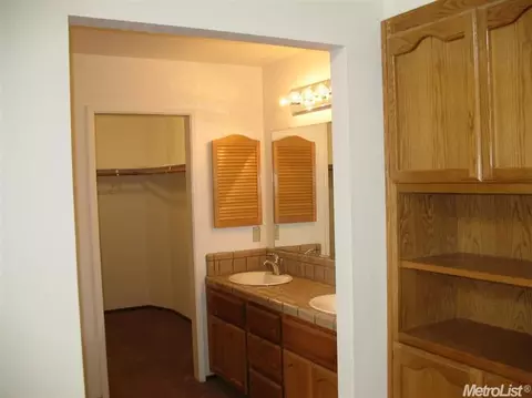 1300 Edwin Ct, Modesto, CA 95355 photo 13