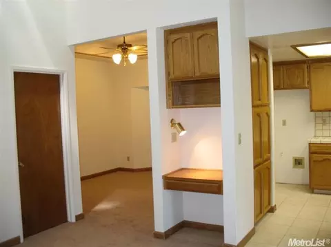 1300 Edwin Ct, Modesto, CA 95355 photo 3