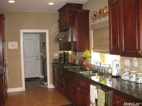 1287 Lakeshore, Lodi, CA 95242 photo 7