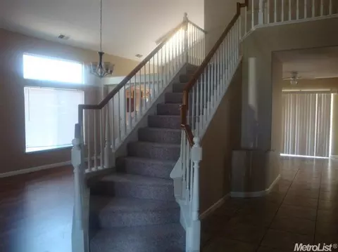 1106 Aristocrat Dr, Ceres, CA 95307 photo 3