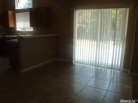 1106 Aristocrat Dr, Ceres, CA 95307 photo 6