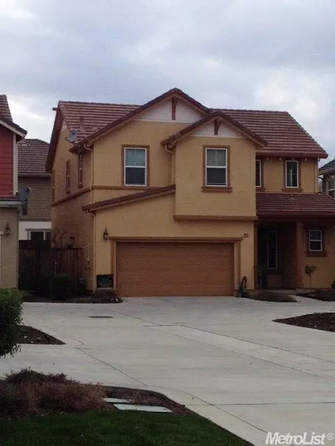 9400 Vintner Cir, Patterson, CA 95363 photo 1