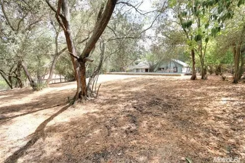6242 Kenneth Ave, Carmichael, CA 95608 photo 1
