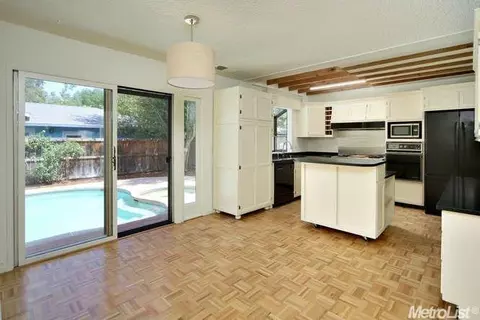 2329 Temple Dr, Davis, CA 95618 photo 13