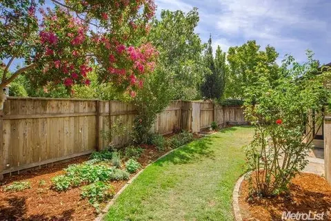 2329 Temple Dr, Davis, CA 95618 photo 8