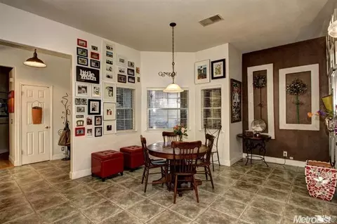 2525 Albany Ave, Davis, CA 95618 photo 5