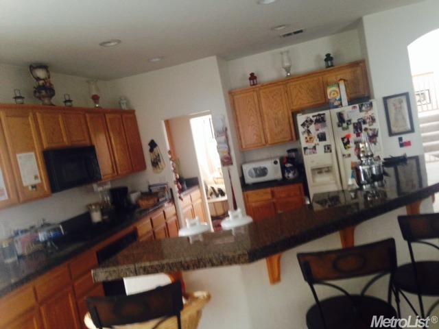 3976 Chateau Ln, Tracy, CA 95377 photo 4