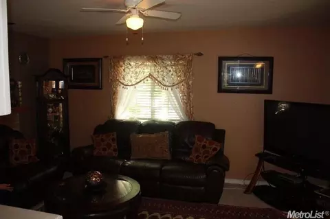 426 E Golf Cir, Manteca, CA 95337 photo 5