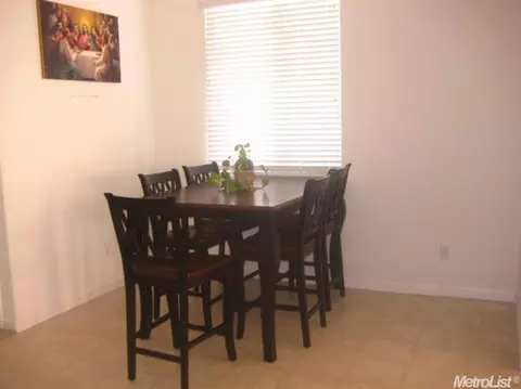 680 Town, Lathrop, CA 95330 photo 5