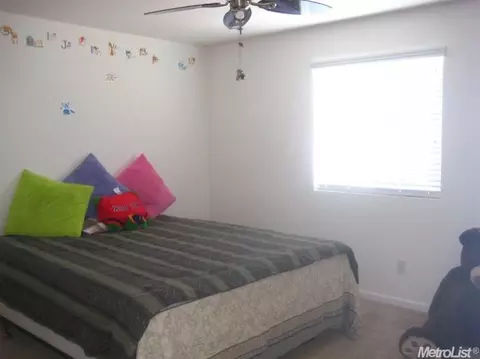 680 Town, Lathrop, CA 95330 photo 8