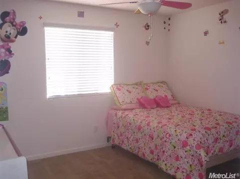 680 Town, Lathrop, CA 95330 photo 7