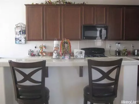 680 Town, Lathrop, CA 95330 photo 17