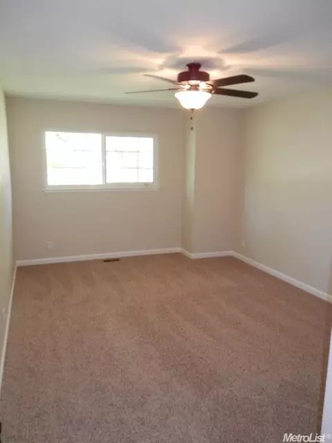 1701 Woodacre Ct, Carmichael, CA 95608 photo 12