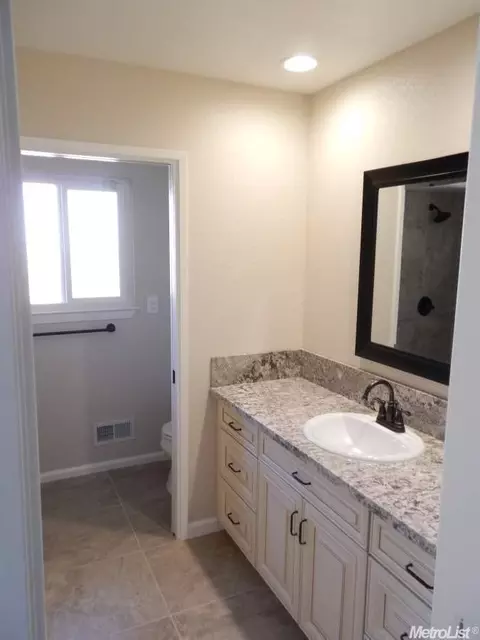 1701 Woodacre Ct, Carmichael, CA 95608 photo 17
