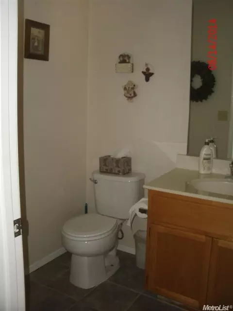 7839 Crestleigh Ct, Antelope, CA 95843 photo 9