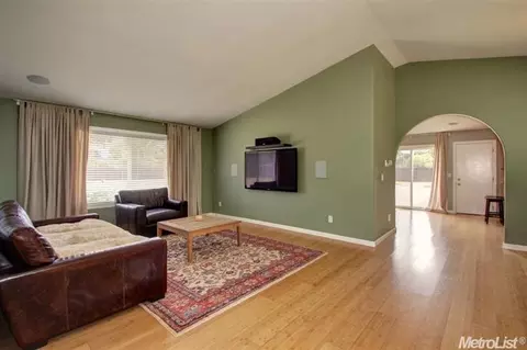 2001 Claimstake Ct, Elverta, CA 95626 photo 3