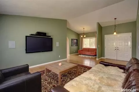 2001 Claimstake Ct, Elverta, CA 95626 photo 4