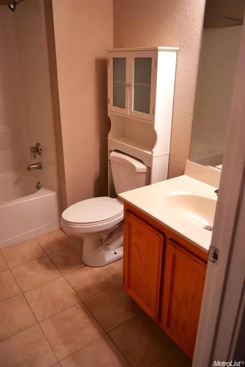 3111 Beachcomber Dr, Rocklin, CA 95677 photo 9