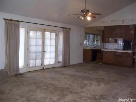 3728 E Glen Cir, Modesto, CA 95355 photo 4
