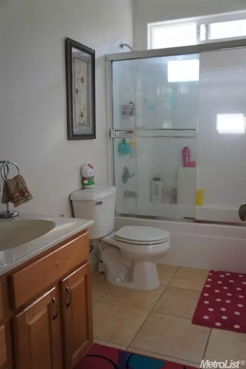 5389 Elderdown Way, Sacramento, CA 95835 photo 12