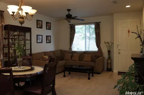 5389 Elderdown Way, Sacramento, CA 95835 photo 4