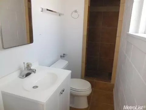 1433 Park St, Lodi, CA 95242 photo 17