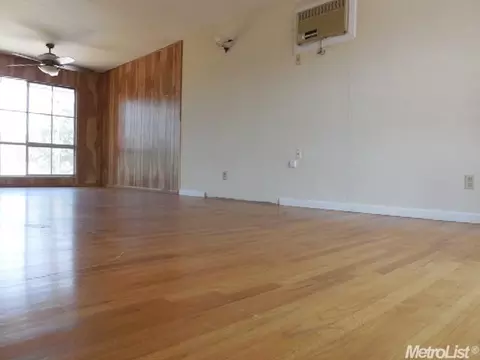 1433 Park St, Lodi, CA 95242 photo 5