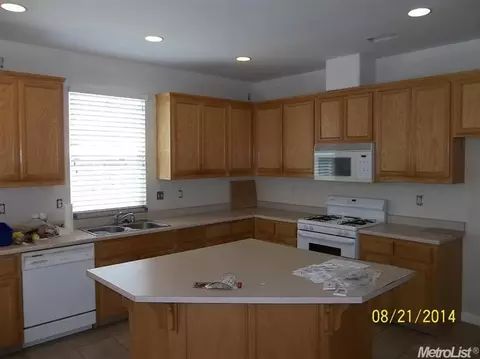 1144 Syracuse Ln, Manteca, CA 95336 photo 8