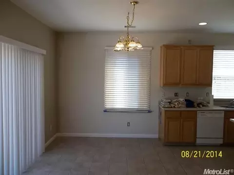 1144 Syracuse Ln, Manteca, CA 95336 photo 9