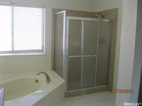 1695 Parkside Dr, Tracy, CA 95376 photo 4