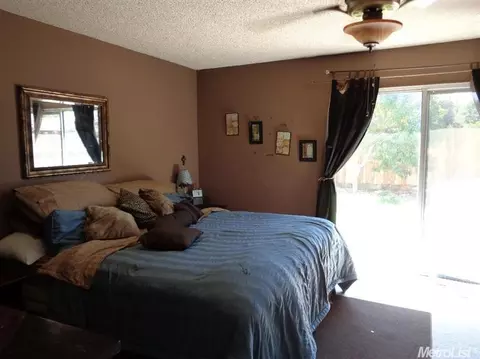 640 Fullerton Dr, Turlock, CA 95382 photo 10