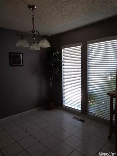 640 Fullerton Dr, Turlock, CA 95382 photo 6