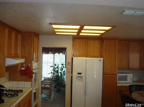 2911 Tamarind Ct, Antelope, CA 95843 photo 8